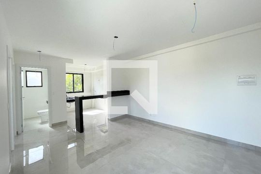 Sala de apartamento à venda com 2 quartos, 48m² em Jardim Atlântico, Belo Horizonte