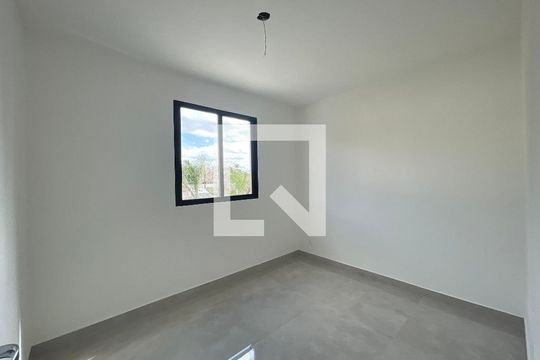 Quarto de apartamento à venda com 2 quartos, 49m² em Jardim Atlântico, Belo Horizonte