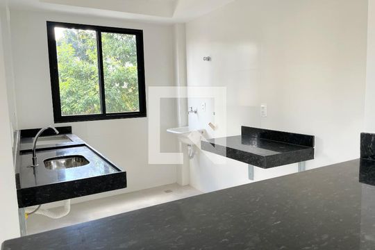Cozinha de apartamento à venda com 2 quartos, 48m² em Jardim Atlântico, Belo Horizonte