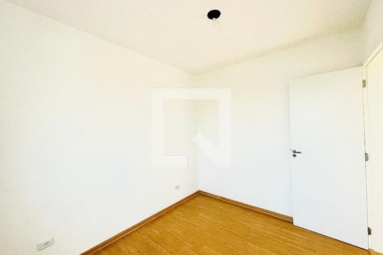 Quarto 2 de apartamento para alugar com 2 quartos, 51m² em Rio Cotia, Cotia
