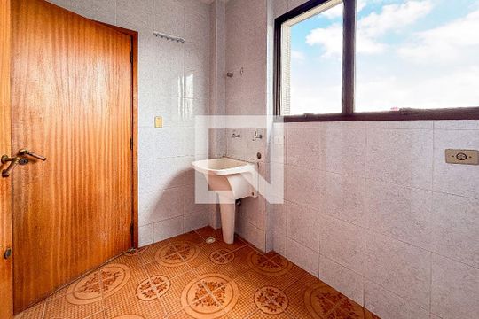 Área de Serviço de apartamento para alugar com 3 quartos, 200m² em Butantã, São Paulo