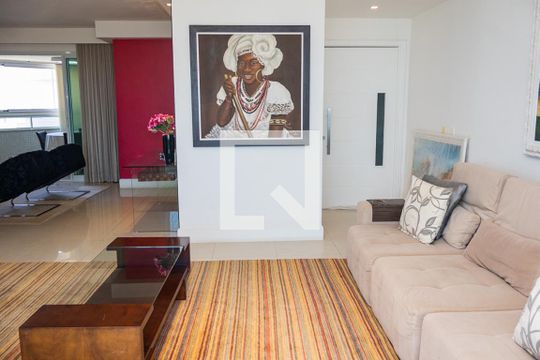 Sala de apartamento para alugar com 5 quartos, 243m² em Patamares, Salvador