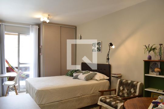 Studio de kitnet/studio para alugar com 1 quarto, 20m² em Centro, Curitiba