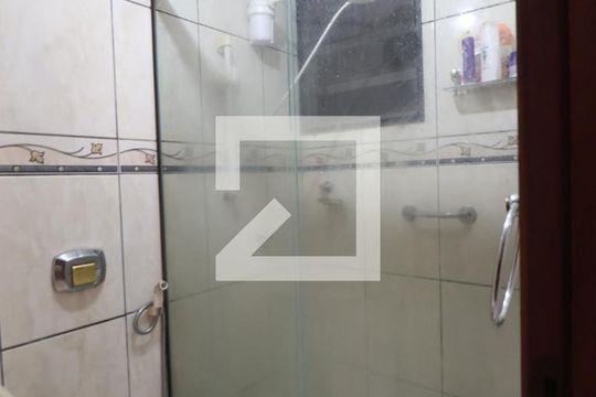 Banheiro de apartamento à venda com 2 quartos, 66m² em Centro, Canoas