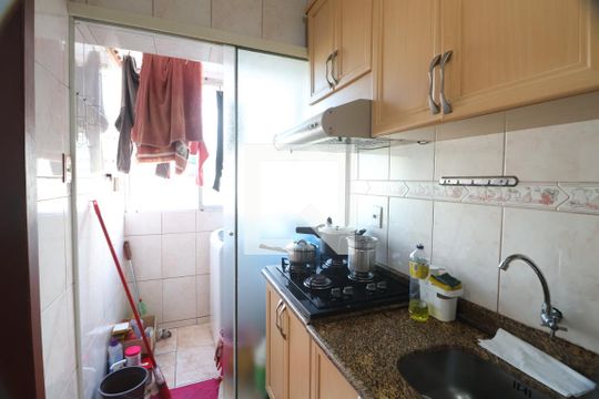 Cozinha de apartamento à venda com 2 quartos, 66m² em Centro, Canoas