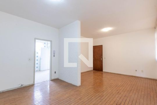 Sala de apartamento à venda com 3 quartos, 100m² em Sion, Belo Horizonte