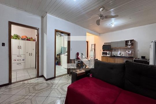 Sala de casa à venda com 2 quartos, 80m² em Campina, São Leopoldo