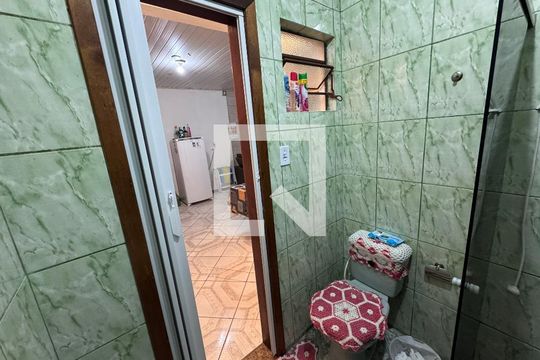 Banheiro Social de casa à venda com 2 quartos, 80m² em Campina, São Leopoldo