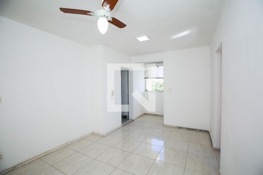 Apartamento à venda com 2 quartos, 65m² em Havaí, Belo Horizonte