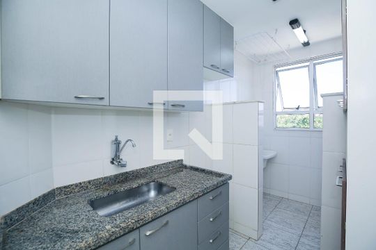 Cozinha de apartamento à venda com 2 quartos, 65m² em Havaí, Belo Horizonte