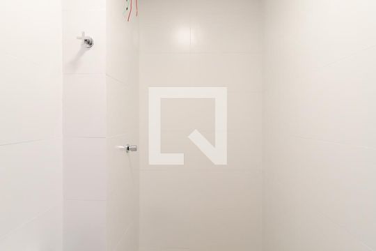 Banheiro de apartamento à venda com 2 quartos, 47m² em Jardim Peri, São Paulo