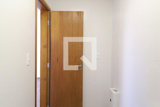 Banheiro de apartamento à venda com 2 quartos, 47m² em Jardim Peri, São Paulo