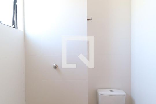 Banheiro de apartamento à venda com 2 quartos, 47m² em Jardim Peri, São Paulo