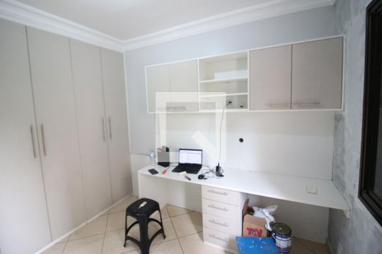 Quarto de apartamento para alugar com 2 quartos, 62m² em Vila Osasco, Osasco
