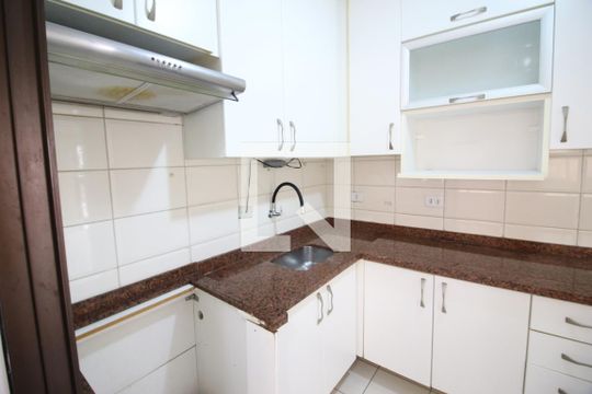 Cozinha de apartamento para alugar com 2 quartos, 62m² em Vila Osasco, Osasco
