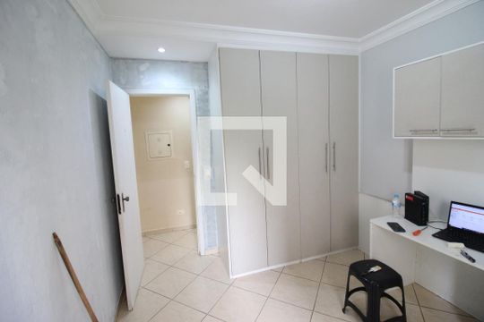 Quarto de apartamento para alugar com 2 quartos, 62m² em Vila Osasco, Osasco