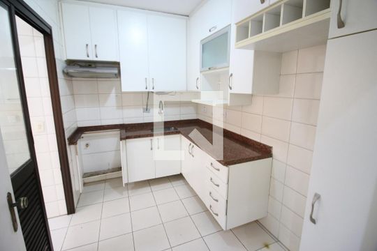 Cozinha de apartamento para alugar com 2 quartos, 62m² em Vila Osasco, Osasco