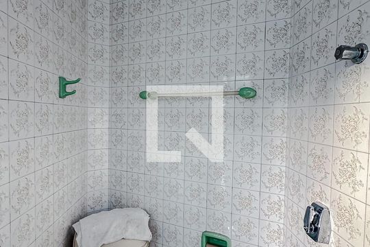 Piscina de casa à venda com 3 quartos, 186m² em Vila Bertioga, São Paulo