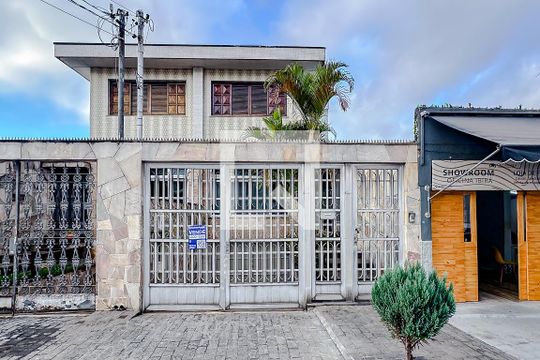 Fachada de casa à venda com 3 quartos, 186m² em Vila Bertioga, São Paulo
