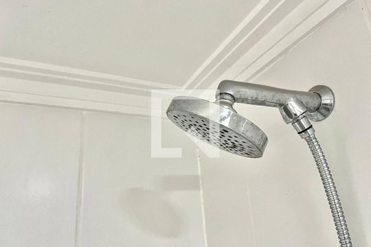 Banheiro de apartamento para alugar com 2 quartos, 50m² em Vila Clementino, São Paulo