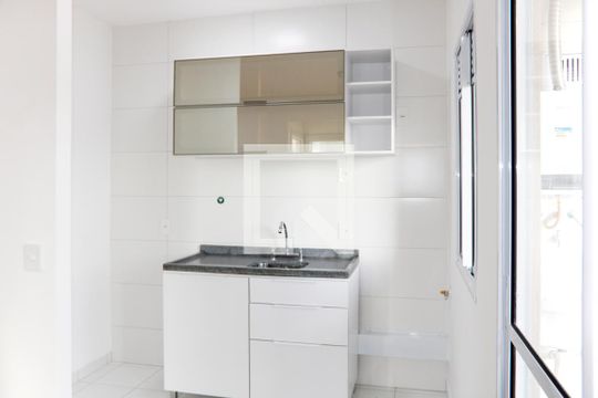 Cozinha de apartamento à venda com 2 quartos, 50m² em Jardim Santo Antonio, Valinhos