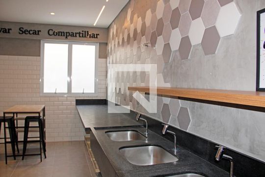 Área comum de apartamento à venda com 2 quartos, 50m² em Jardim Santo Antonio, Valinhos