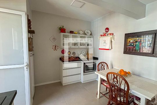 Cozinha de apartamento à venda com 3 quartos, 81m² em Centro, São Leopoldo