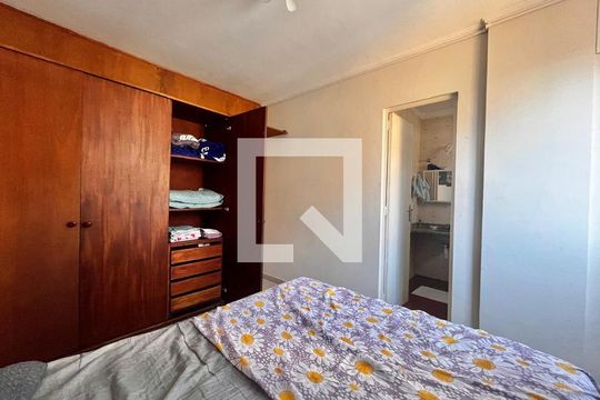 Suíte de apartamento à venda com 2 quartos, 52m² em Centro, Campinas