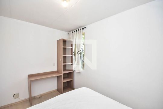 Quarto 1 de apartamento para alugar com 2 quartos, 47m² em Jardim Boa Vista, São Paulo