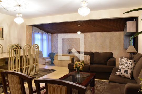 Sala  de apartamento para alugar com 3 quartos, 200m² em Batel, Curitiba