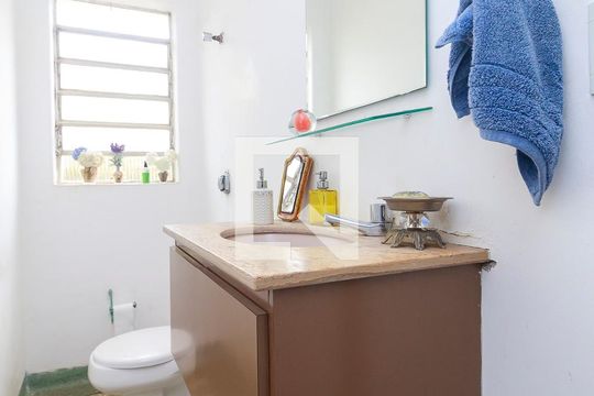 Lavabo da Sala de casa à venda com 3 quartos, 500m² em Itaim Bibi, São Paulo