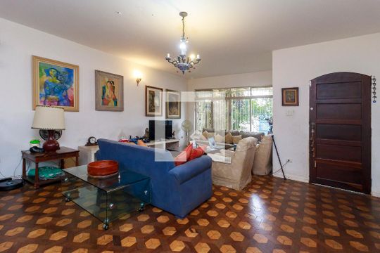 Casa à venda com 3 quartos, 500m² em Itaim Bibi, São Paulo