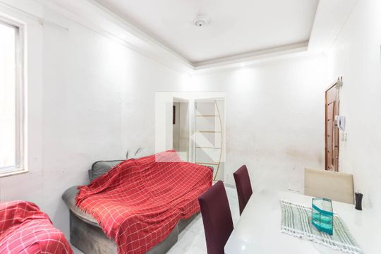 Sala de apartamento para alugar com 2 quartos, 130m² em São Francisco Xavier, Rio de Janeiro