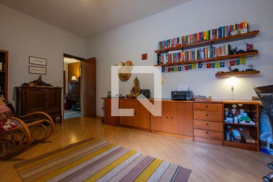 Quarto 4 de casa à venda com 4 quartos, 189m² em Vila Madalena, São Paulo