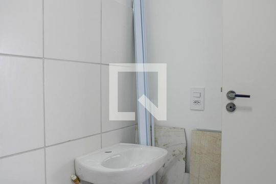 Banheiro de apartamento para alugar com 2 quartos, 46m² em Vila Moraes, São Paulo