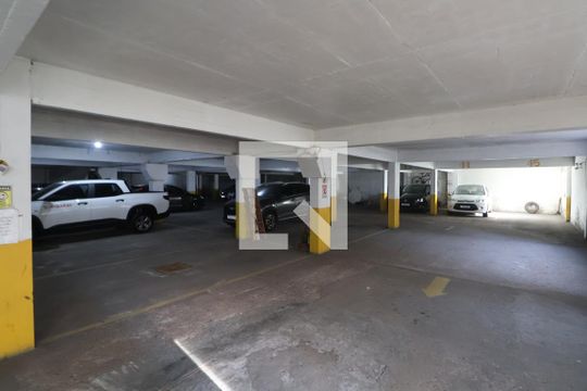 Garagem de apartamento à venda com 2 quartos, 75m² em Centro, Canoas