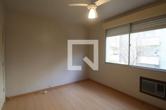 Quarto 1 de apartamento à venda com 2 quartos, 75m² em Centro, Canoas