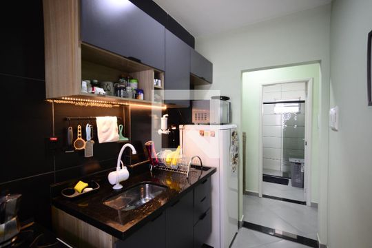 Cozinha de apartamento à venda com 1 quarto, 36m² em Liberdade, São Paulo