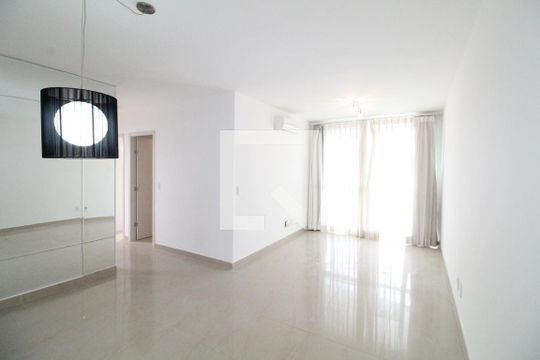 Apartamento para alugar com 2 quartos, 82m² em Jardim das Colinas, São José dos Campos