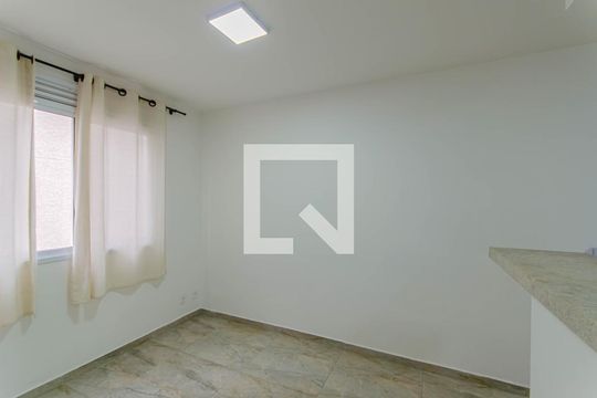 Sala de apartamento para alugar com 2 quartos, 34m² em Cambuci, São Paulo
