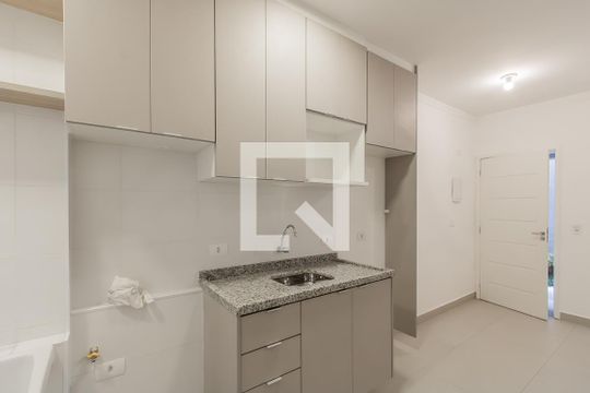 Cozinha de apartamento à venda com 1 quarto, 36m² em Vila Guilhermina, São Paulo