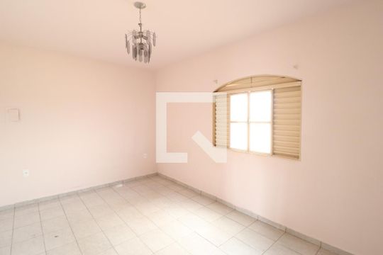 Quarto 1 de apartamento para alugar com 2 quartos, 99m² em Custódio Pereira, Uberlândia