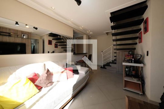 Sala de casa para alugar com 2 quartos, 100m² em Jardim Santa Teresinha, São Paulo