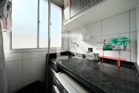 Cozinha de casa para alugar com 2 quartos, 100m² em Jardim Santa Teresinha, São Paulo