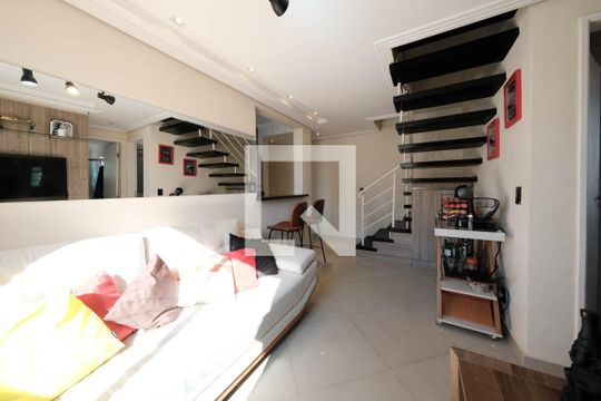 Sala de casa para alugar com 2 quartos, 100m² em Jardim Santa Teresinha, São Paulo