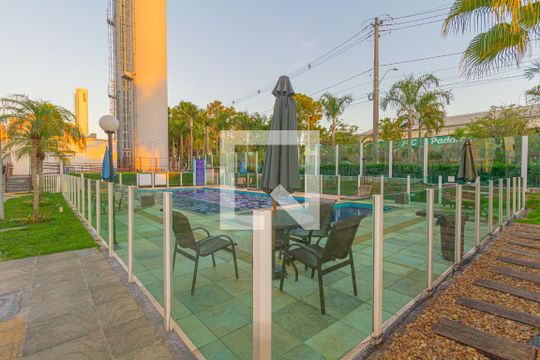 Área comum - Piscina de apartamento para alugar com 2 quartos, 42m² em São José, Canoas