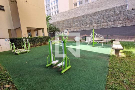 Área comum - Playground de apartamento para alugar com 3 quartos, 57m² em Conjunto Promorar Raposo Tavares, São Paulo