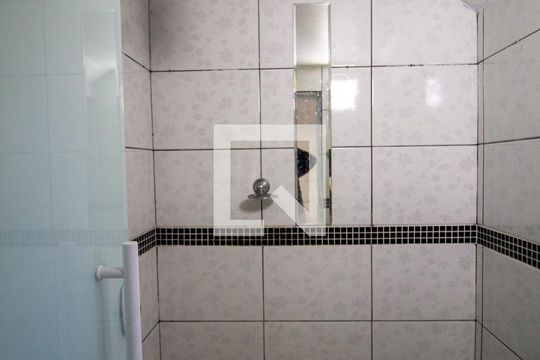 Banheiro da Edícula de casa para alugar com 2 quartos, 125m² em Jardim Piratininga, Sorocaba