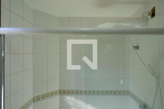 Banheiro Social de casa para alugar com 1 quarto, 54m² em Rio Tavares, Florianópolis