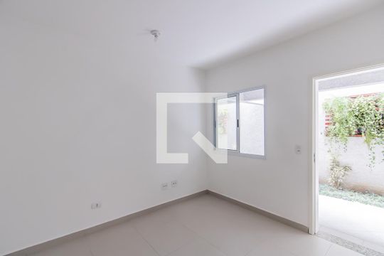 Apartamento à venda com 2 quartos, 44m² em Vila Guilhermina, São Paulo
